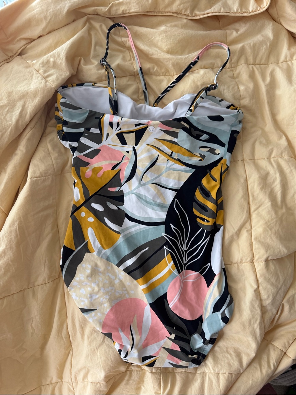 Calia swimsuit size 4 - Picture 2 of 4
